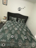 Warm king size 1 Bedsheet + 2 Pillow Covers