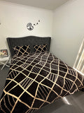 Warm king size 1 Bedsheet + 2 Pillow Covers