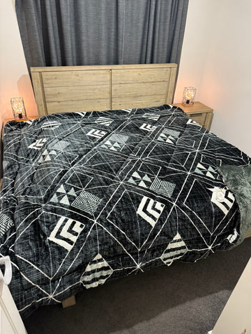 Jombo Super king Warm Quilt(Dark grey)